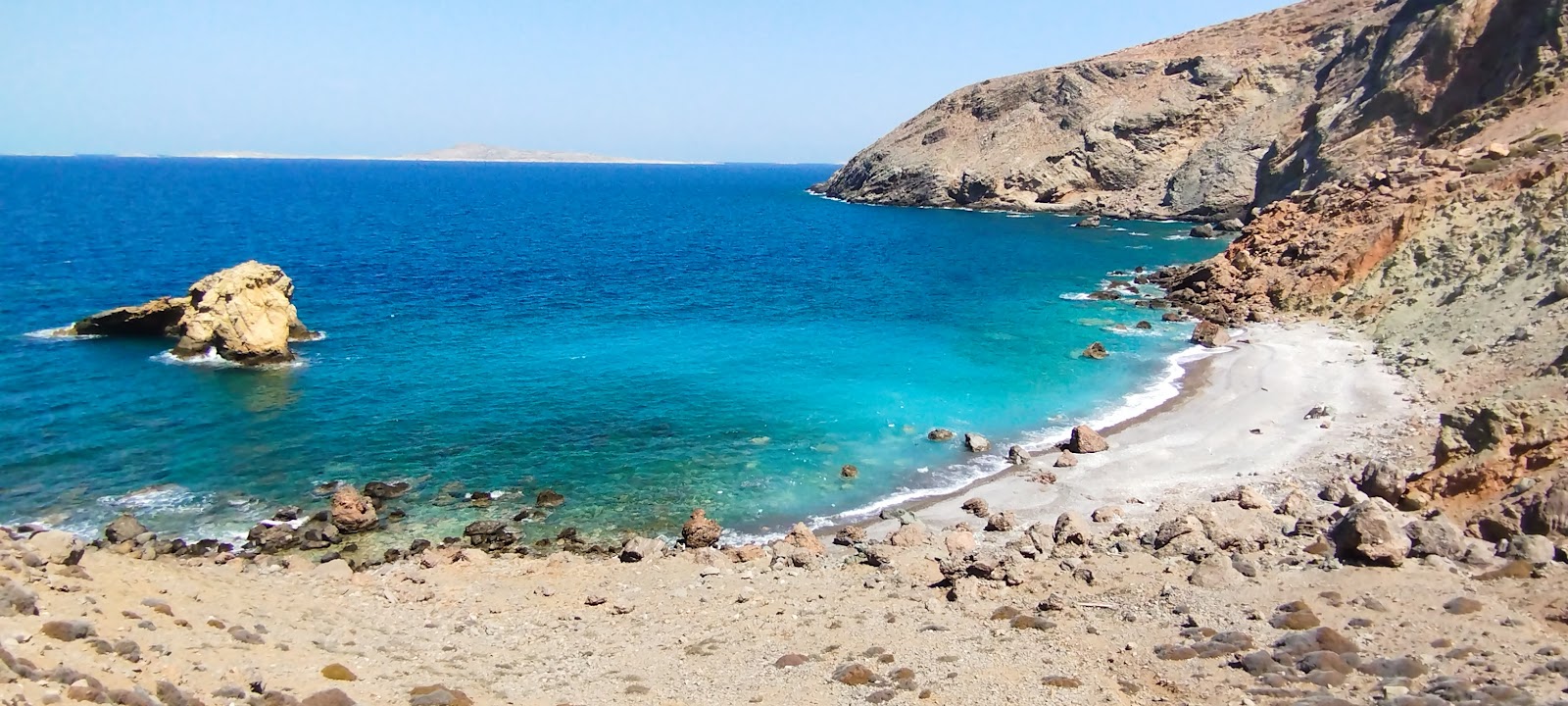 Foto von Trita Beach mit grauer sand & kiesel Oberfläche