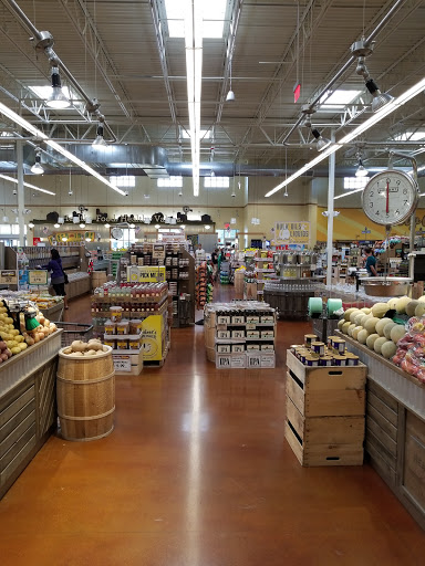 Grocery Store «Fresh Thyme Farmers Market- Downers Grove», reviews and photos, 325 Ogden Ave, Downers Grove, IL 60515, USA