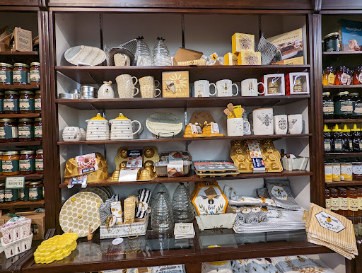 General Store «Mast General Store Winston-Salem», reviews and photos, 516 Trade St NW, Winston-Salem, NC 27101, USA