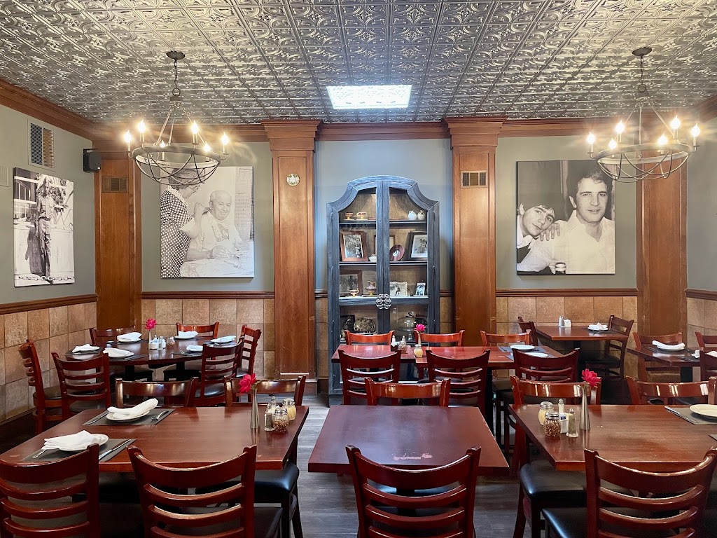 Dom & Vinnies Restaurant 10701