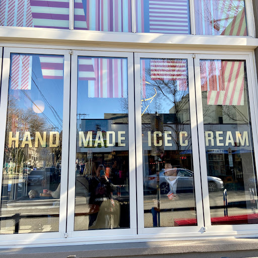 Artisan ice cream in Portland