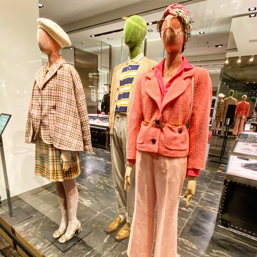 Shopping Mall «900 North Michigan Shops», reviews and photos, 900 N Michigan Ave, Chicago, IL 60611, USA