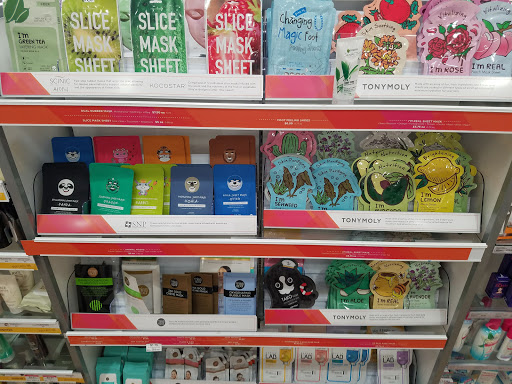 Hair Salon «Ulta Beauty», reviews and photos, 2116 Village Market Place, Morrisville, NC 27560, USA