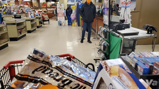 Supermarket «Tops Friendly Market», reviews and photos, 620 Nottingham Rd, Syracuse, NY 13210, USA