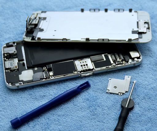 ACCESSORIZE IT - Cell Phone Repair and Accessories image