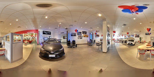 Toyota Dealer «Miller Toyota of Anaheim», reviews and photos, 1331 N Euclid St, Anaheim, CA 92801, USA