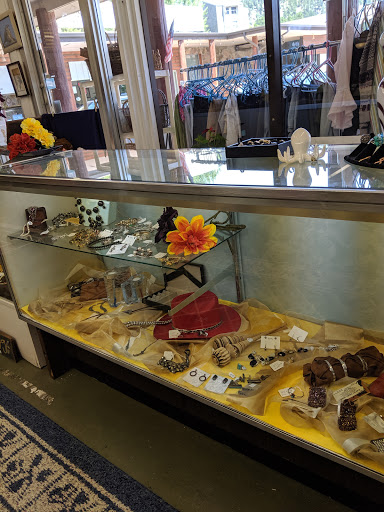 EAPL Thrift Store, 27888 Meadow Dr, Evergreen, CO 80439, USA, 