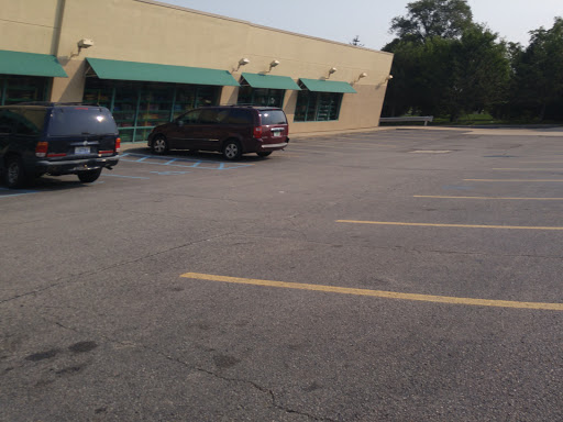 Pet Supply Store «Pet Supplies Plus», reviews and photos, 26230 Hoover Rd, Warren, MI 48089, USA