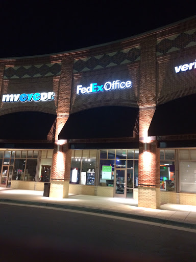 Print Shop «FedEx Office Print & Ship Center», reviews and photos, 22000 Dulles Retail Plaza #170, Sterling, VA 20166, USA