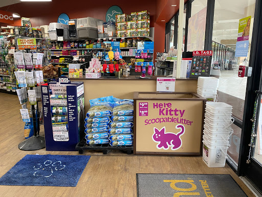 Pet Store «Petland Lancaster», reviews and photos, 1400 River Valley Cir N, Lancaster, OH 43130, USA