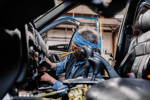 Auto Repair Shop «Garvin & Lidster Auto Service», reviews and photos, 2331 S 7th St, Terre Haute, IN 47802, USA