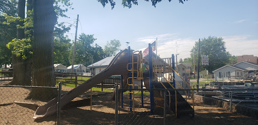 Tourist Attraction «Dixie Boat», reviews and photos, 401 S Dixie Dr, North Webster, IN 46555, USA