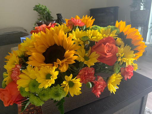 Florist «Wild Strawberry Florist», reviews and photos, 207 8th St, Oregon City, OR 97045, USA