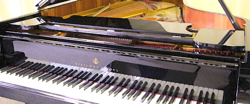 Piano tuning service Glendale