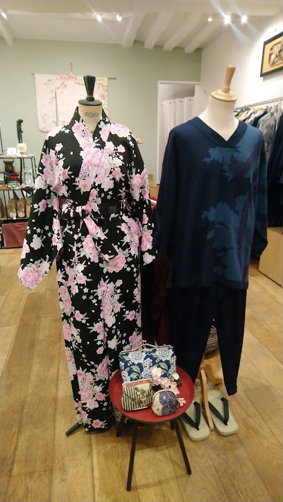 kimono Yui