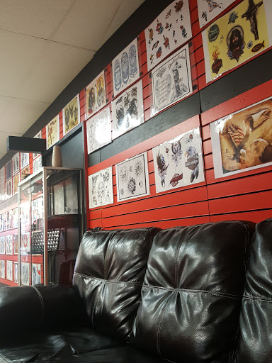 Tattoo Shop «Your Design Or Mine Tattoos», reviews and photos, 1993 Harrodsburg Rd, Lexington, KY 40504, USA