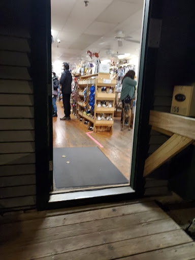 Pet Supply Store «Bark Harbor», reviews and photos, 150 Main St # 3, Bar Harbor, ME 04609, USA