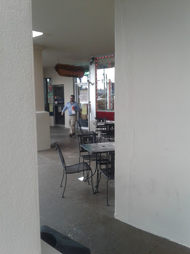 Donut Shop «Dandee Donuts Factory», reviews and photos, 102 N 28th Ave, Hollywood, FL 33020, USA