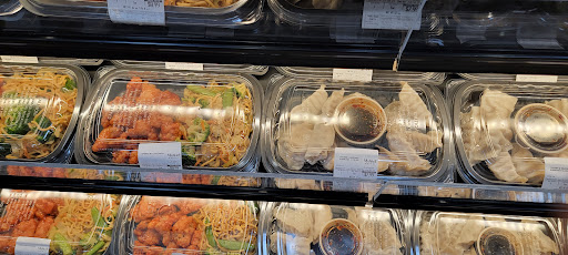 Grocery Store «Market District Supermarket», reviews and photos, 100 Settlers Ridge Center Dr, Pittsburgh, PA 15205, USA