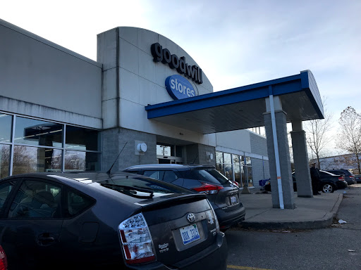 Thrift Store «Goodwill Store», reviews and photos, 3270 29th St SE, Kentwood, MI 49508, USA