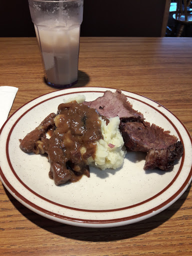 Shopping Mall «Gateway Crossing Shopping Center», reviews and photos, 190 500 W, Bountiful, UT 84010, USA