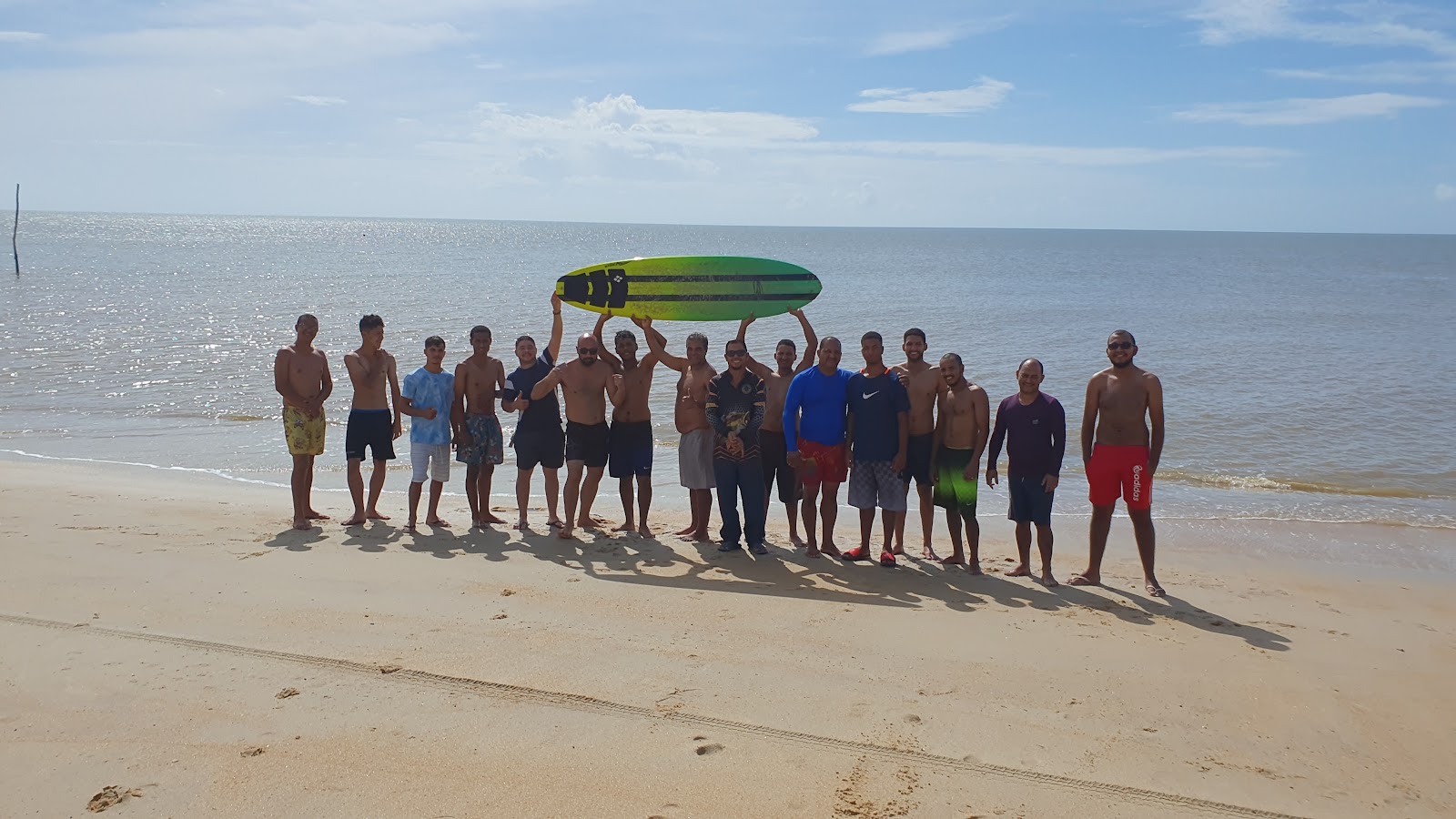 Foto de Praia De Iemanja com reto e longo