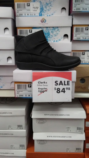 Shoe Store «Shoe Carnival», reviews and photos, 2945 Scottsville Rd, Bowling Green, KY 42104, USA