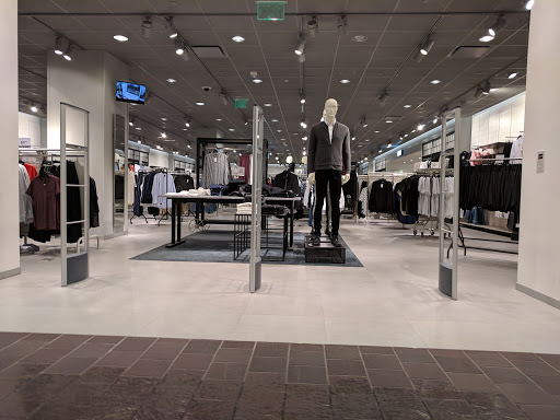 Clothing Store «H&M», reviews and photos, 49 W Maryland St #166, Indianapolis, IN 46204, USA
