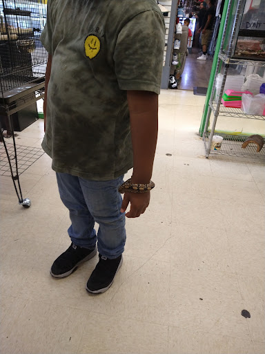 Pet Supply Store «Super Pet Store», reviews and photos, 5220 S Pulaski Rd, Chicago, IL 60632, USA