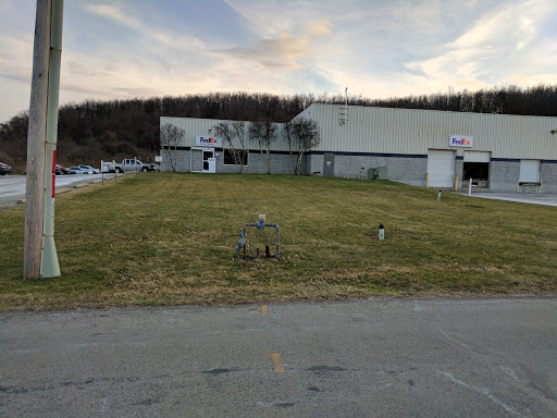 Shipping and Mailing Service «FedEx Ship Center», reviews and photos, 401 Paintersville Rd, Hunker, PA 15639, USA