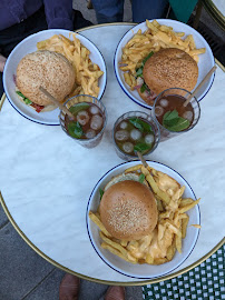 Plats et boissons du Restaurant de hamburgers Les Burgers de Colette - Rennes - n°13