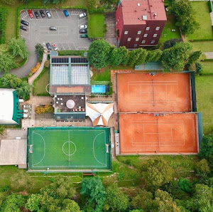 MB Tennis Team Via Previati, 9, 21056 Induno Olona VA, Italia