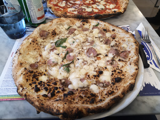 Charming pizzerias in Milan