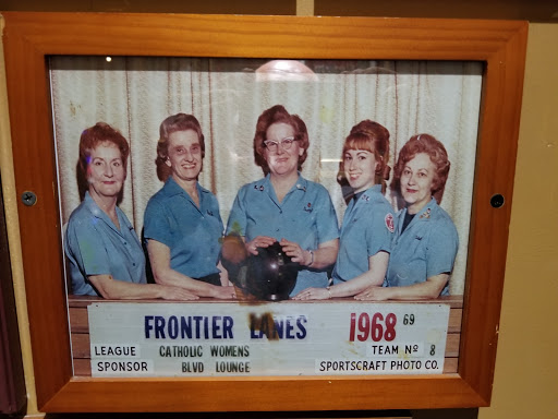 Bar & Grill «Rec Bowl», reviews and photos, 40 Crocker Blvd, Mt Clemens, MI 48043, USA