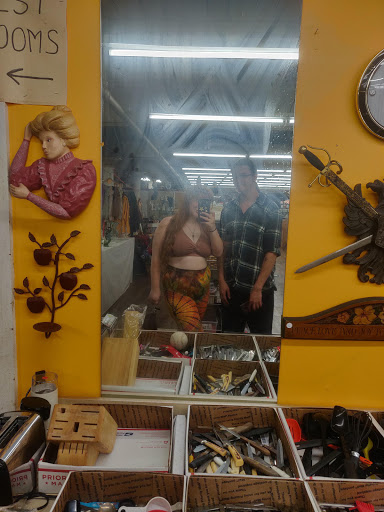 Flea Market «Southcoast Flea Market», reviews and photos, 251 Brook St, New Bedford, MA 02745, USA