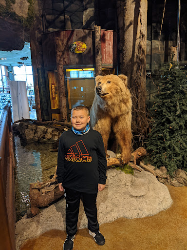 Sporting Goods Store «Bass Pro Shops», reviews and photos, 10000 Bass Pro Blvd, Rossford, OH 43460, USA