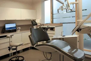 Dentalcity - Gabinet dentystyczny image