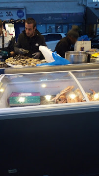 Atmosphère du Restaurant de fruits de mer Pierrot Coquillages Kiosque, Restaurant, Livraison de fruits de mer & Poissons à Marseille - n°19