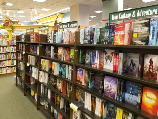 Book Store «Barnes & Noble», reviews and photos, 17111 Haggerty Rd, Northville, MI 48168, USA