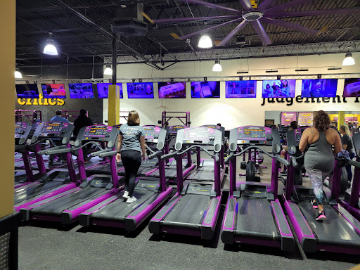 Gym «Planet Fitness», reviews and photos, 2437 E Main St #150, Plainfield, IN 46168, USA