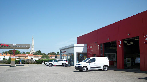 Photo 3 - Chauvin Automobiles