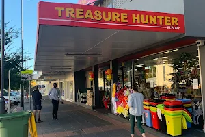 Treasure Hunter Albury image