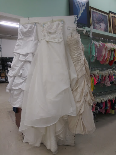 Thrift Store «Waldorf Family Thrift Store», reviews and photos, 2100 Crain Hwy, Waldorf, MD 20601, USA