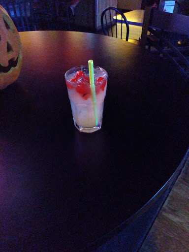 Cocktail Bar «Oaktree Food & Drink Company», reviews and photos, 8011 Steilacoom Blvd SW, Lakewood, WA 98498, USA