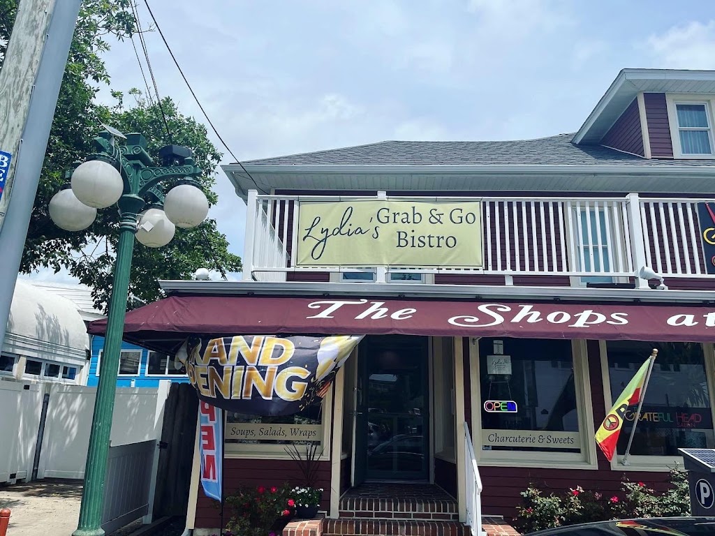 Lydia's Grab & Go Bistro 19971