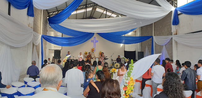Iglesia "A los pies de Jesús", Palabra Y Poder Sede Puyo - Iglesia