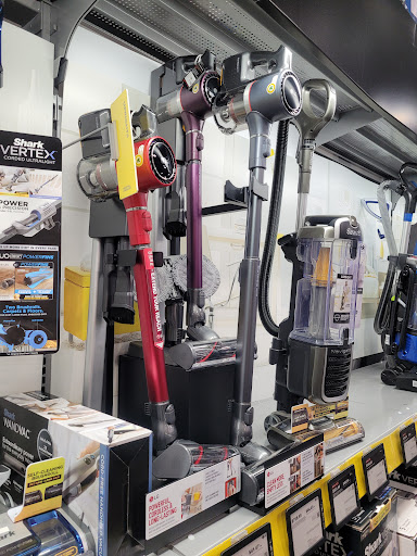 Electronics Store «Best Buy», reviews and photos, 1 Garden State Plaza Blvd, Paramus, NJ 07652, USA