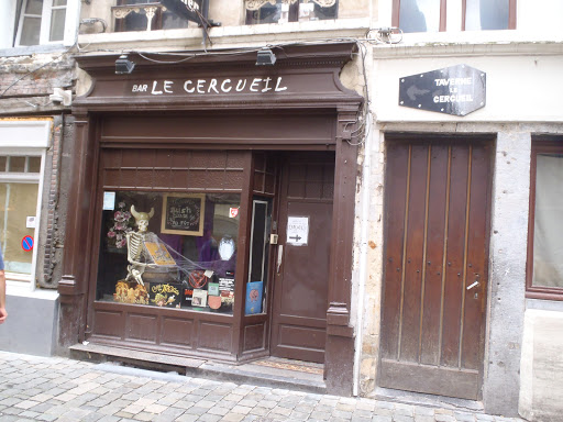 Le Cercueil