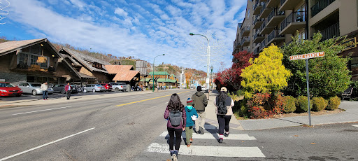 Outdoor Sports Store «Nantahala Outdoor Center Gatlinburg», reviews and photos, 1138 Parkway, Gatlinburg, TN 37738, USA