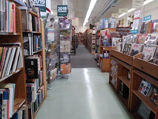 Book Store «Half Price Books», reviews and photos, 2036 Shattuck Ave, Berkeley, CA 94704, USA